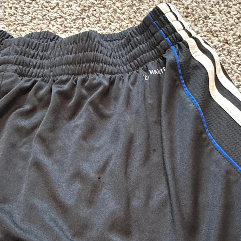 🌿 Adidas Men's Black and White Athletic Shorts